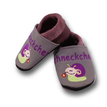Lauflernschuhe Schnecke auf matsch
